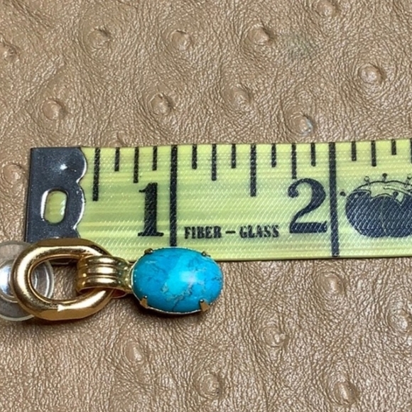 😍 14kt Yellow Gold Plated and Turquoise Earrings😍 NWOT - Picture 5 of 7